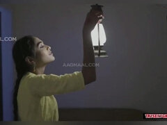 Veľké kozy, Striekanie semena, Dvojitá penetrácia, Footjob, Hardcore, Homemade, Indické, Kozičky