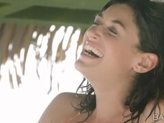 Πίπα, Μελαχροινή, Ζευγάρι, Μαμά, Πρώτου προσώπου, Ισπανός, Μητριά, Τρίο