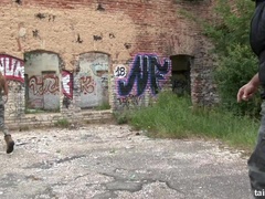 Brunetka, Oblečené, Dominace, Hardcore, Nahé, Pissing, Drsné akce, Sprcha