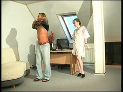 Stor kukk, Kukk suging, Brunette, Moden, Milf, Sykepleier, Barbert, Vintage