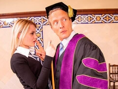 Blonde, Sucer une bite, En levrette, Embrassement, Léchez, Chatte, Maigrichonne, Nénés