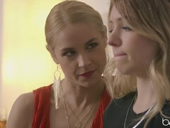 Cul, Gros cul, Grosse bite, Gros seins, Sucer une bite, Plantureuse, Fille, Plan cul à trois