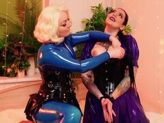 Kötözés – fegyelmezés, Szépség, Domina szerep, Hd, Megalázás, Érett feleség, Felcsatolható, Tetkó