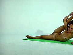 18 éves, Gesztenyebarna, Hajlékony, Edzőterem, Orosz