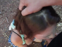 Velké péro, Prsatá, Stříkání spermatu, Dávení penisem, Na obličej, Honění, Hd, Na veřejnosti