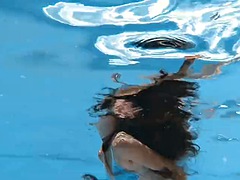 Bambino, Bikini, Brunetta, All'aperto, Pornostar, Pubblico, Magra, Ragazza