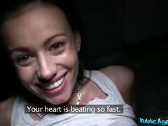 Amatőr, Kisbaba, Európai, Arcra élvezés, Kőkemény, Szabadban, Nyilvános, Rövid haj