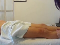 Leie, Asiatisch, Spermaladung, Handjob, Massage, Masturbation, Öl, Thai