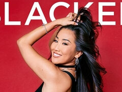 18, Azjatka, Duże cycki, Obciąganie, Brunetka, Styl na pieska, Chudy, Nastolatki