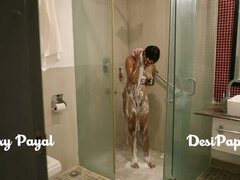 Amatéři, Velké kozy, Brunetka, Hd, Indické, Masturbace, Sprcha, Sólo