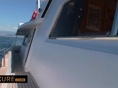 Anal sex on a boat with a gorgeous babe - Jennifer stone