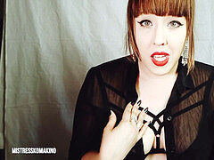 Femdom, Ponížení, Venku, Na veřejnosti