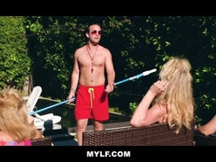 Tette grandi, Bionda, Tettona, Pisello, Donna donna uomo, Gruppo, Hardcore, Tette naturali