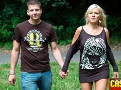 Μεγάλος κώλος, Μεγάλος πούτσος, Μεγάλα βυζιά, Ξανθιά, Πίπα, Σε στάση σκύλου στα τέσσερα, Ώριμη γυναίκα, Εκτός