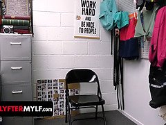 Kessie Shy's tight holes stretched wide for a hot cumshot in Shoplyfter Mylf