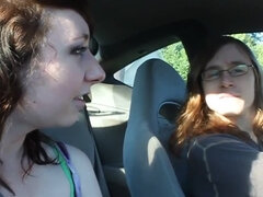 Πίπα, Γκόμενος, Μελαχροινή, Αυτοκίνητο, Ζευγάρι, Λεσβία, Εκτός, Δημόσιο