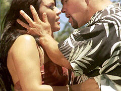 Amatőr, Hatalmas hátsó, Cumizás, Gesztenyebarna, Mellbimbók, Nyilvános