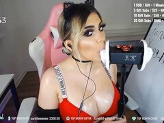 Enorme, Tetas
