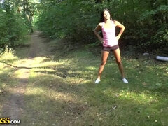 흑갈색 머리, 대단히, 피어싱, 빼빼한, 젖가슴