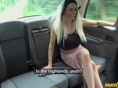 Grosse titten, Hundestellung, Handjob, Hardcore, Interrassisch, Masturbation, Milf, Im freien