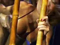 Grosse bite, Gros seins, Tir de sperme, Hard, Mature, Nénés, Sous marin