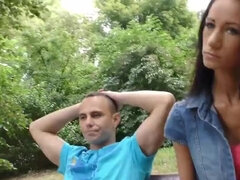 18 jahre, Leie, Braunhaarige, Gehörnter ehemann, Europäisch, Im freien, Realität, Jungendliche (18+)