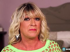 Stora tuttar, Blondin, Avsugning, Sperma shot, Hd, Mogen, Milf