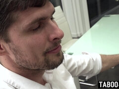 Anál, Brunetka, Hlboký orál, Dildo, Masturbácia, Prirodzené prsia, Pička, Tabu