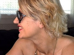 Amatőr, Anális szex, Hatalmas hátsó, Kugár, Szőrös, Anyuci, Harisnyanadrág, Nuni