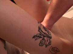 Grote mammen, Bruinharig, Hondjeshouding, Sperma in gezicht, Japaans, Doordringend, Kut duiken, Tatoeage