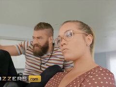 (Xander Corvus) is willing to give up his weirdness if he pounds (tru kait) blows a load on her pretty face - brazzers