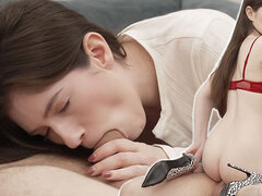 18 jahre, Leie, Blasen, Spermaladung, Büro, Russisch, Sekretärin, Jungendliche (18+)