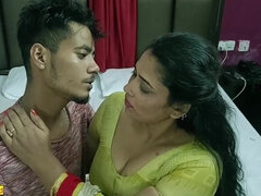 Gros seins, Sucer une bite, Éjaculation interne, Hard, Fait maison, Indienne, Mouillée, Épouse