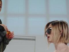 Anal, Rumpe, Stor kukk, Biseksuell, Kukk suging, Barmfager, Hardcore, Tattovering