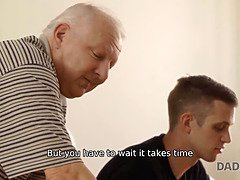 Beccata, Papà, Nonno, Hardcore, Hd, Sedotta, Rasata, Ragazza