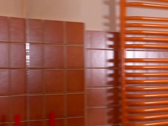 Kúpeľňa, Blondína, Prstovanie, Kuchyne, Orgazmus, Sólo, Stockings, Kozičky