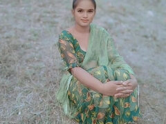 Desi Stepsister First Time Jungle Sex - Tight Pussy Fuck in Hindi