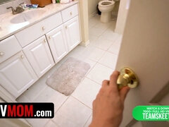 Nesreče, Fafanje, Dekle drka tiča, Hd, Nude, Pornozvezde, Mačeha, Tabu