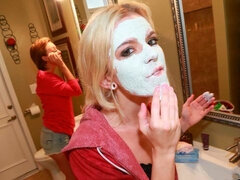 Blondine, Kkm, Give finger, Fisse, Barberet, Mager, Teenager, Trekant