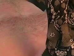 Dominante vrouw, Fetisj, Voeten fetish, Hakken, Vernedering, Nylonstof, Panty, Kousen