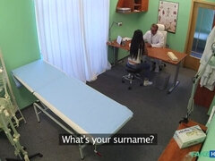 Cumizás, Orvos, Kutya póz, Ujjazás, Nyalás, Ápoló, Nuni, Uniformis