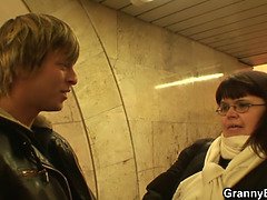 Busty old lady gets her fat pussy pounded