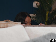 Grote lul, Zwart, Rondborstig, Oudere vrouw, Diep in de keel, Lul, Zwart, Moeder die ik wil neuken