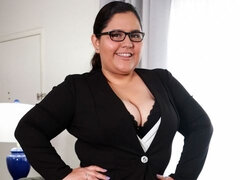 Mooie dikke vrouwen, Grote mammen, Bruinharig, Hondjeshouding, Dik, Moeder die ik wil neuken, Gezichtspunt, Strippen
