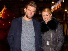 Popó, Szőke, Cumizás, Kutya póz, Kézimunka, Csókolózás, Tini