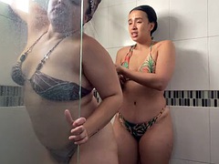 Mulher linda e grande, Bissexual, Beijar, Latina, Lésbica, Público, Adolescente, Tetas