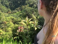 Amateur, Blonde, Sucer une bite, Éjaculer dans la bouche, Petite amie, Branlette thaïlandaise, Piercing, Nénés