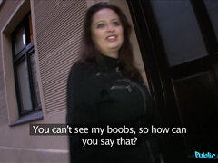 Amateur, Al aire libre, Pov, Público, Paja con tetas, Tetas