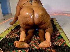 Mature BBW queen Vusi keeps farting while I pound her after a village-style massage