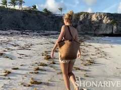 Playa, Rubia, Hd, Tetas naturales, Público, Coño, Juguetes, Mojado